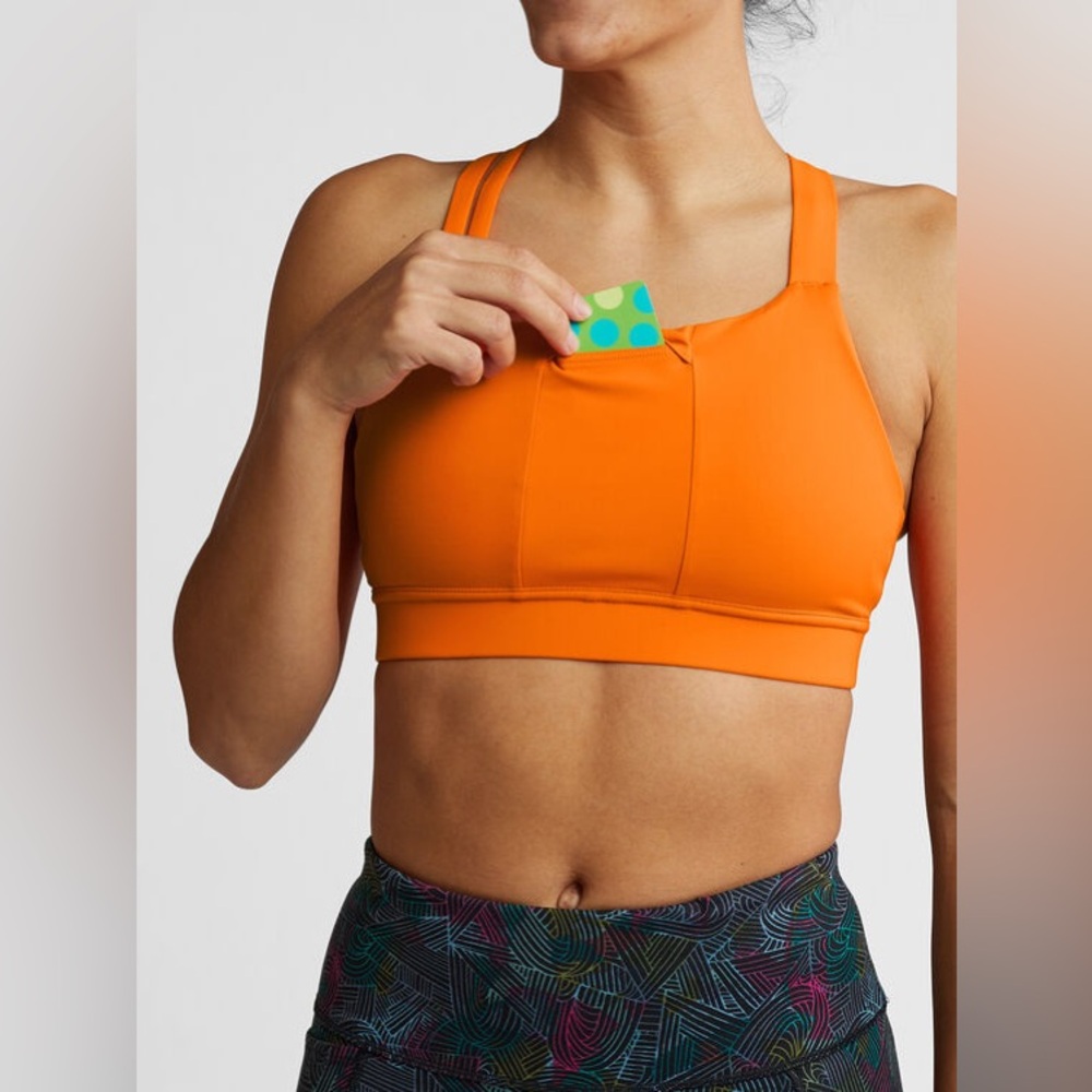 Oiselle Runway Pocket Sports Bra - size 06